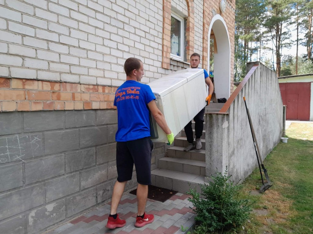 Подъём бытовой техники по лестнице